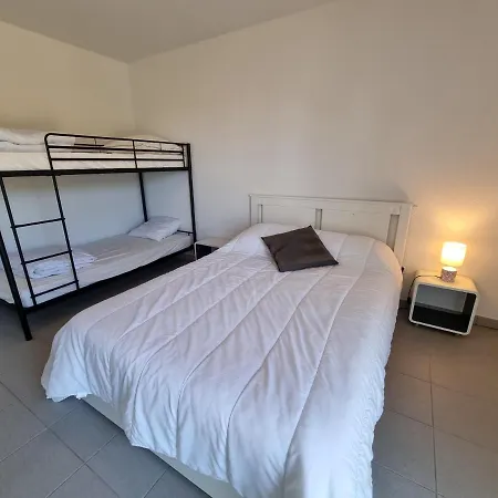La Fournier 10 Min A Pied De Et Commerce *